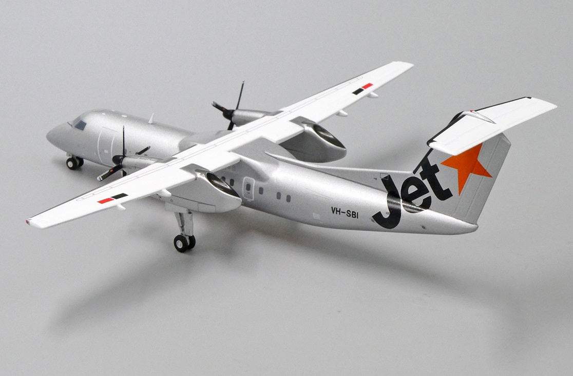 JC WINGS DASH8-Q300 JETSTAR AIRWAYS REG: VH-SBI