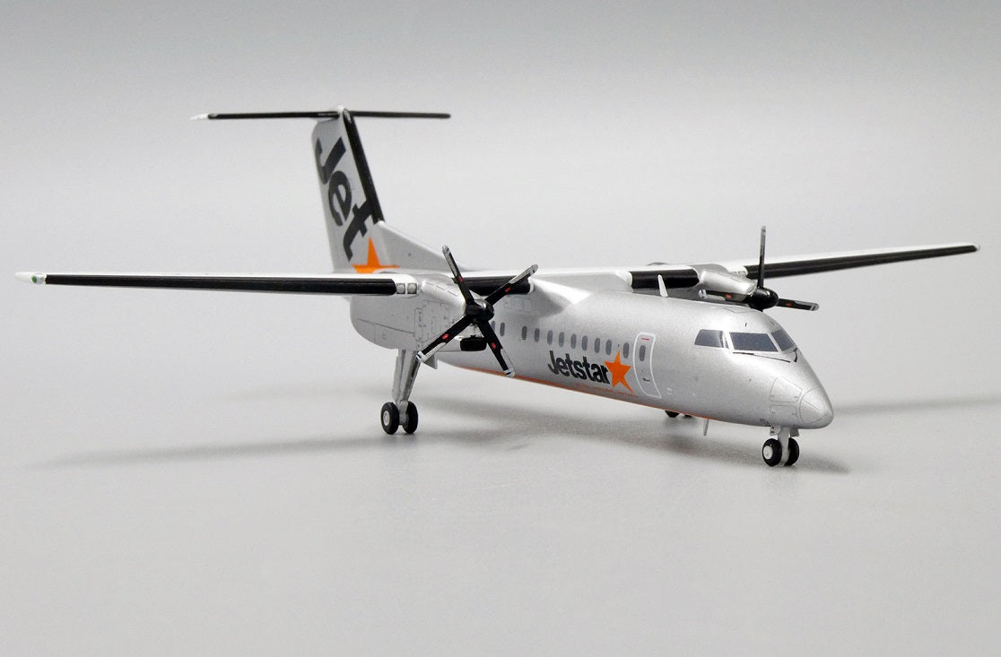 JC WINGS DASH8-Q300 JETSTAR AIRWAYS REG: VH-SBI