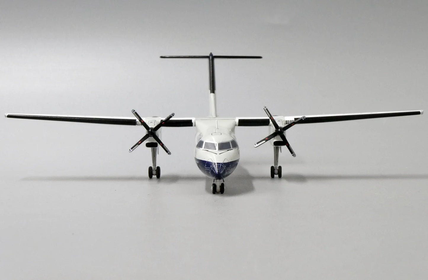 JCWINGS DASH 8 Q300 BRITISH AIRWAYS EXPRESS "LANDOR LIVERY" REG: G-BRYJ