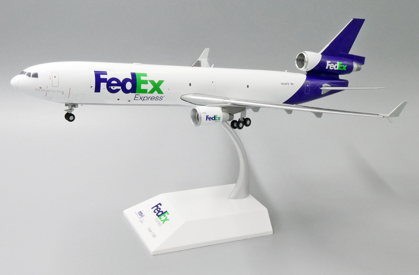 JCWINGS MD-11F FEDEX FANTASY LIVERY REG: N628FE