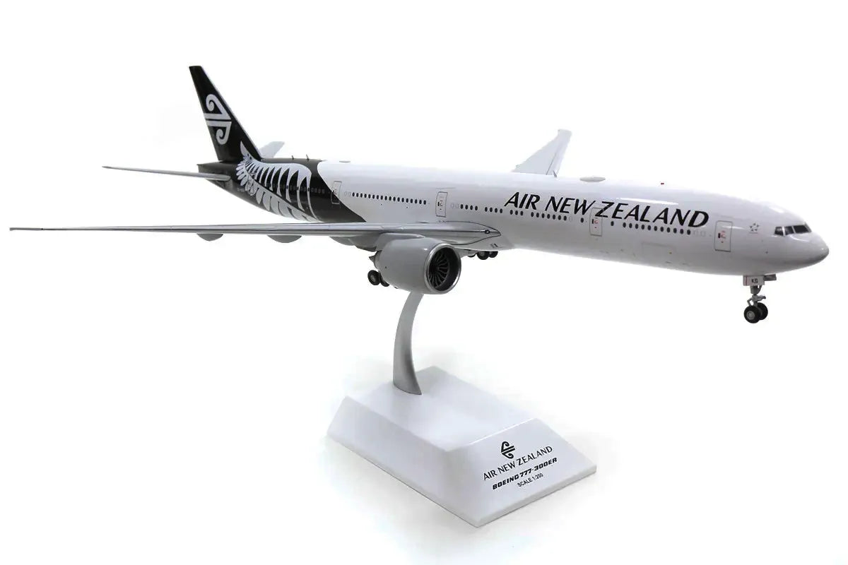 JCWINGS AIR NEW ZEALAND B777-300ER REG: ZK-OKS