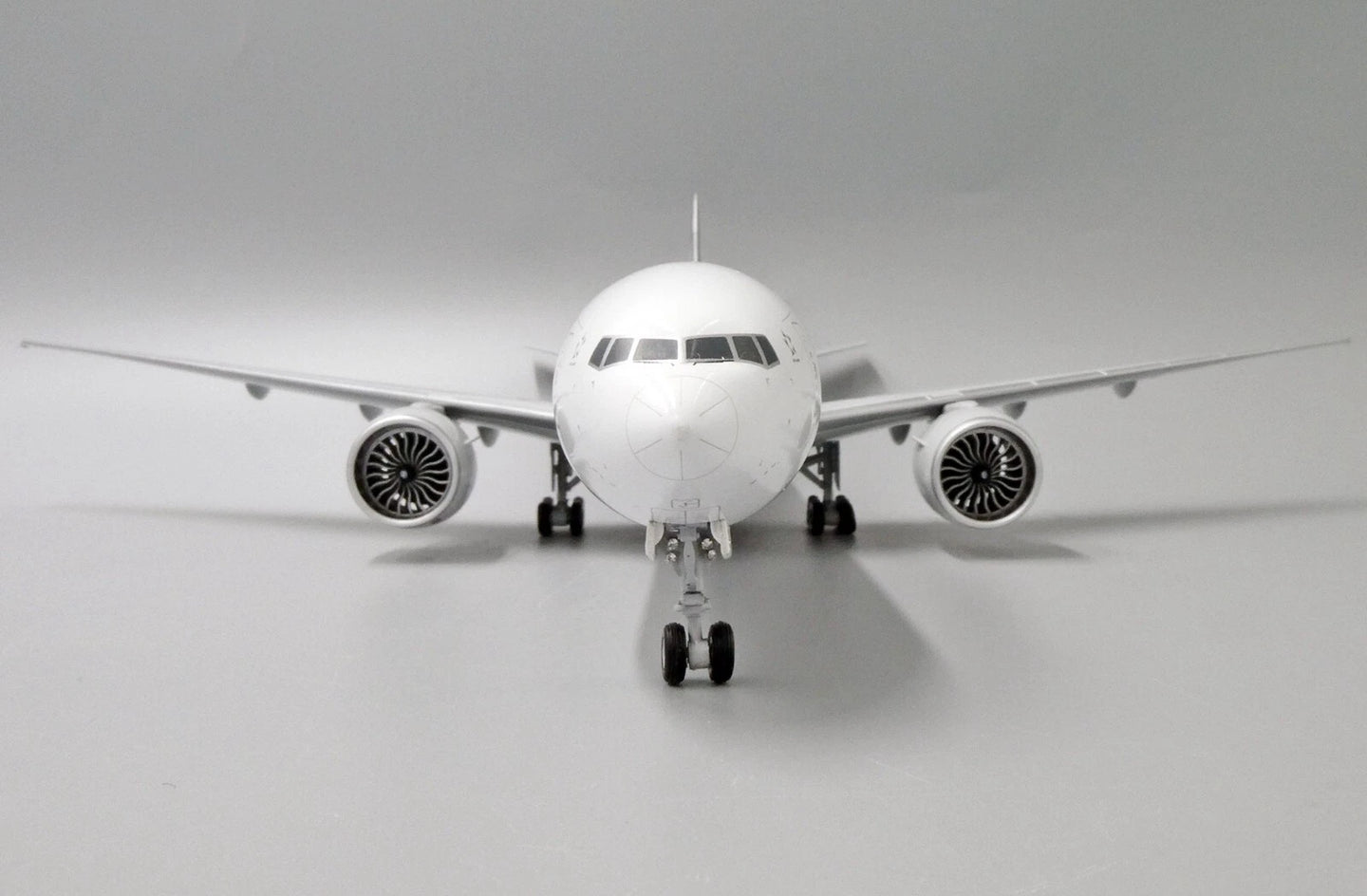 JCWING  B777-300ER AIR NEW ZEALAND REG: ZK-OKM