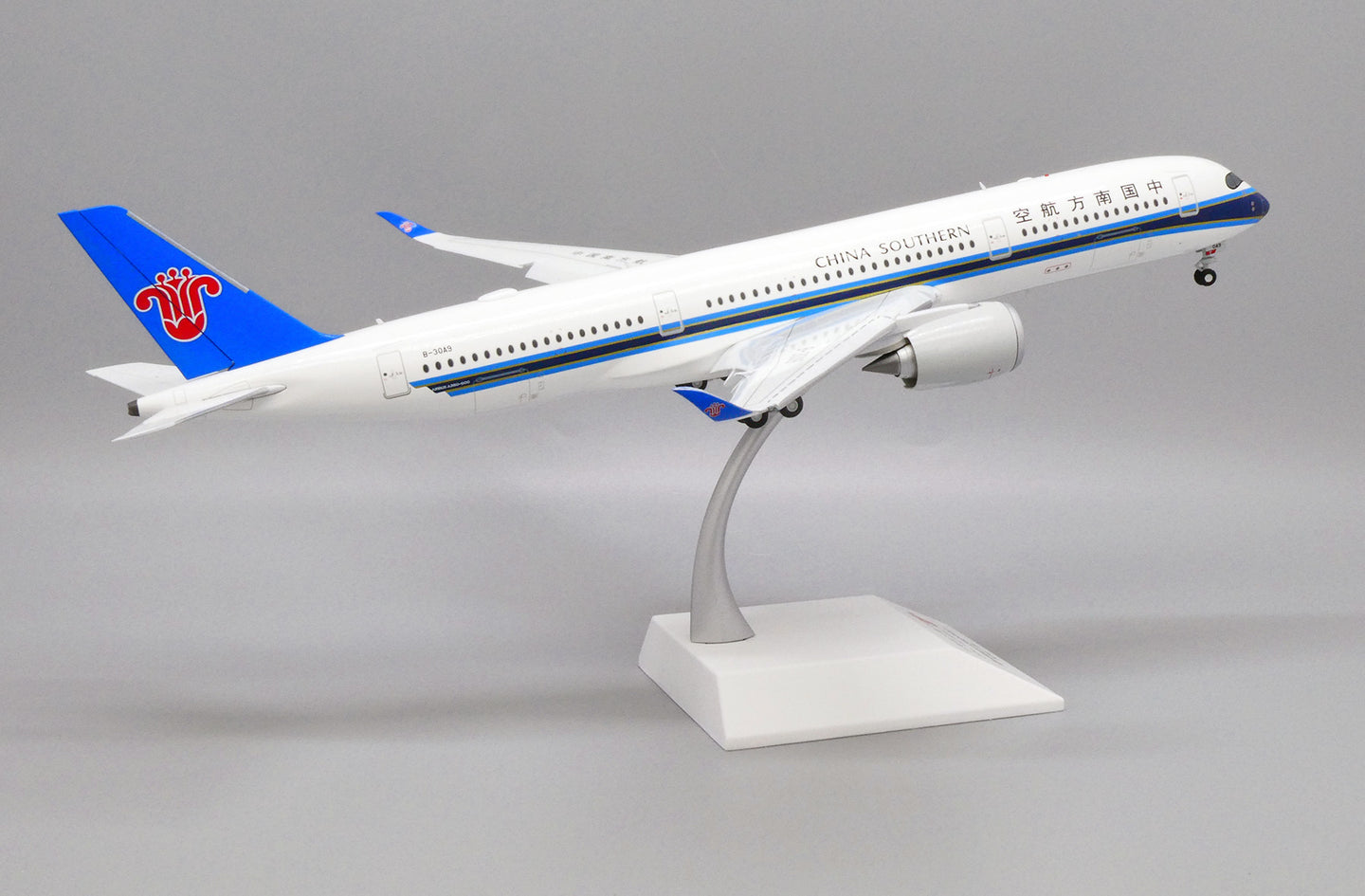 JCWINGS A350-900XWB CHINA SOUTHERN AIRLINES FLAP DOWN REG: B-30A9