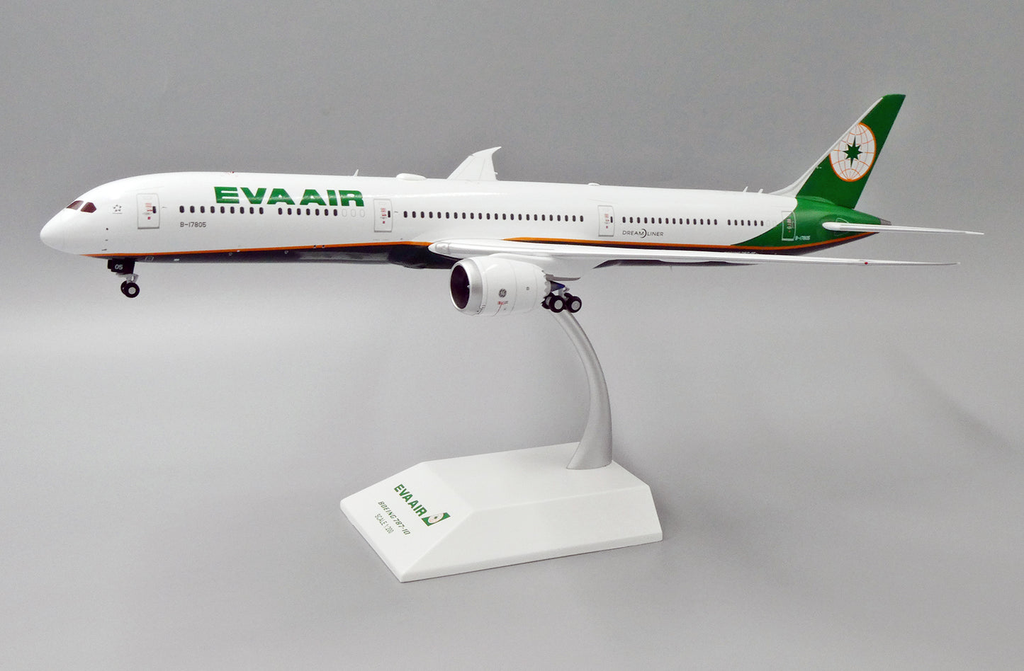JCWINGS BOEING 787-10 EVA AIR REG: B-17805