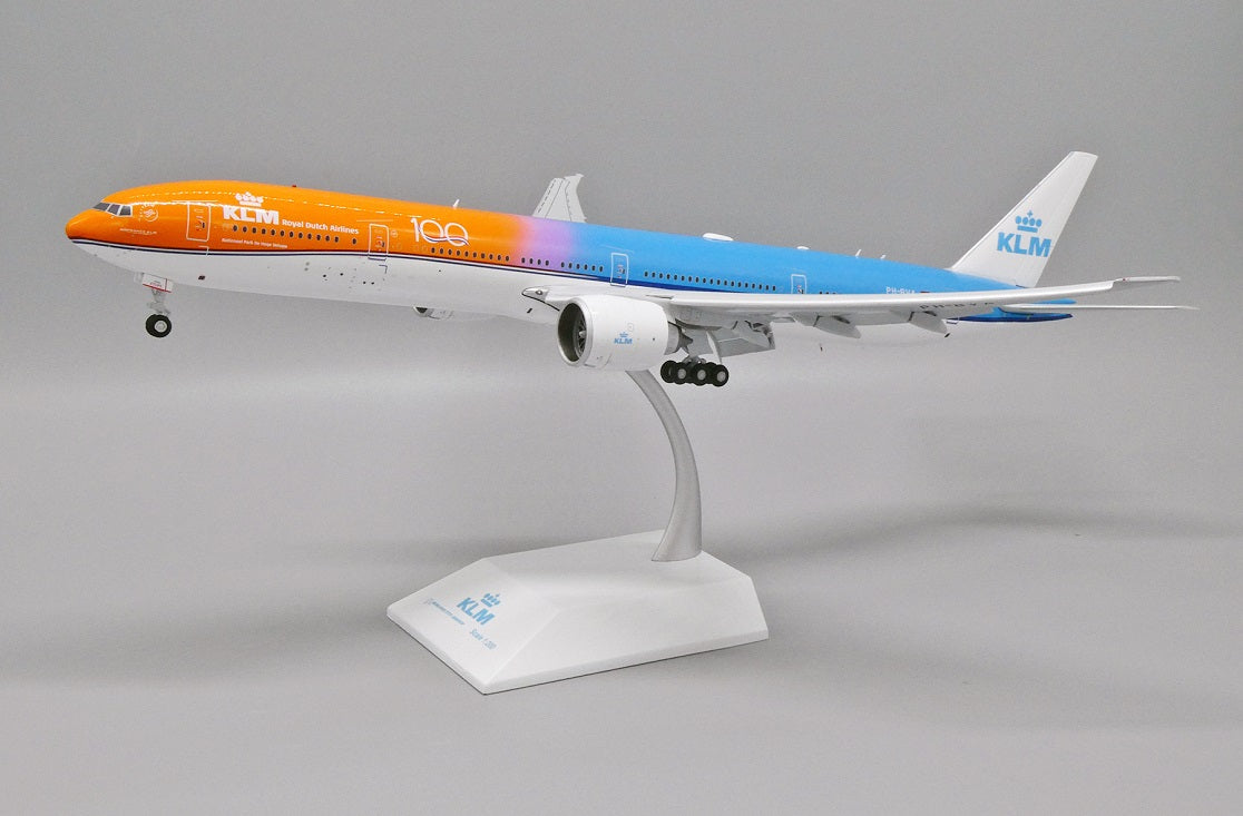 JC WINGS B777-300ER ROYAL DUTCH AIRLINES (KLM) "ORANGE PRIDE 100 YEARS LOGO" (FLAPS DOWN) REG: PH-BVA