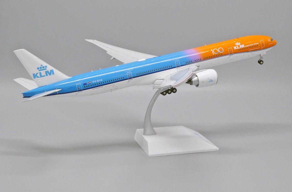 JC WINGS B777-300ER ROYAL DUTCH AIRLINES (KLM) "ORANGE PRIDE 100 YEARS LOGO" (FLAPS DOWN) REG: PH-BVA