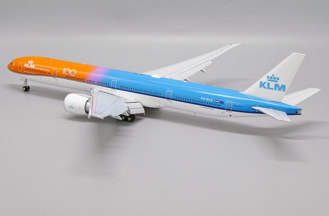 JC WINGS B777-300ER ROYAL DUTCH AIRLINES (KLM) "ORANGE PRIDE 100 YEARS LOGO" (FLAPS DOWN) REG: PH-BVA