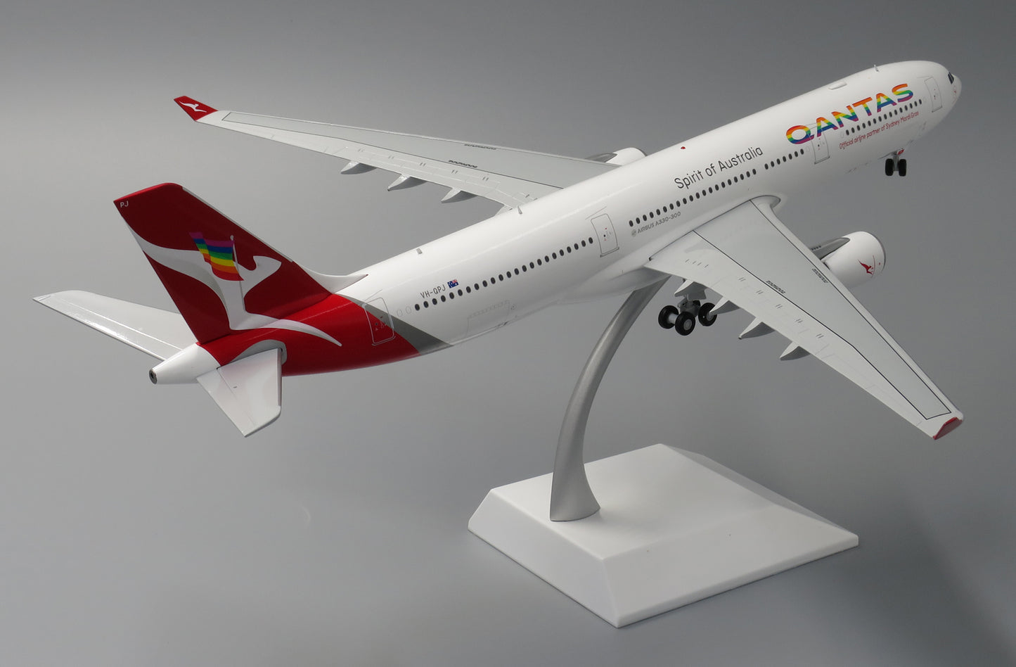 JC WINGS A330-300 QANTAS "RAINBOW ROO" REG: VH-QPJ