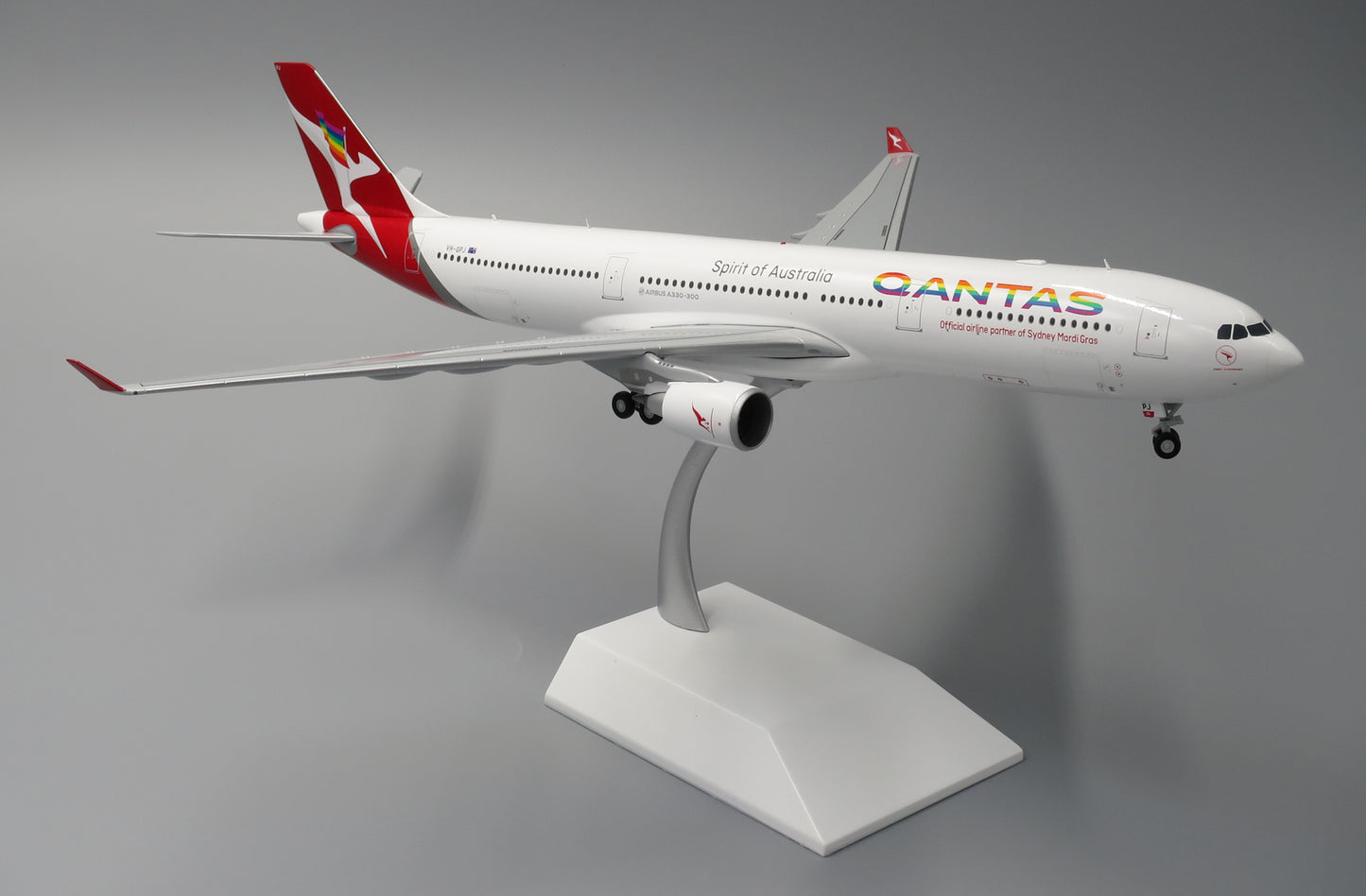 JC WINGS A330-300 QANTAS "RAINBOW ROO" REG: VH-QPJ