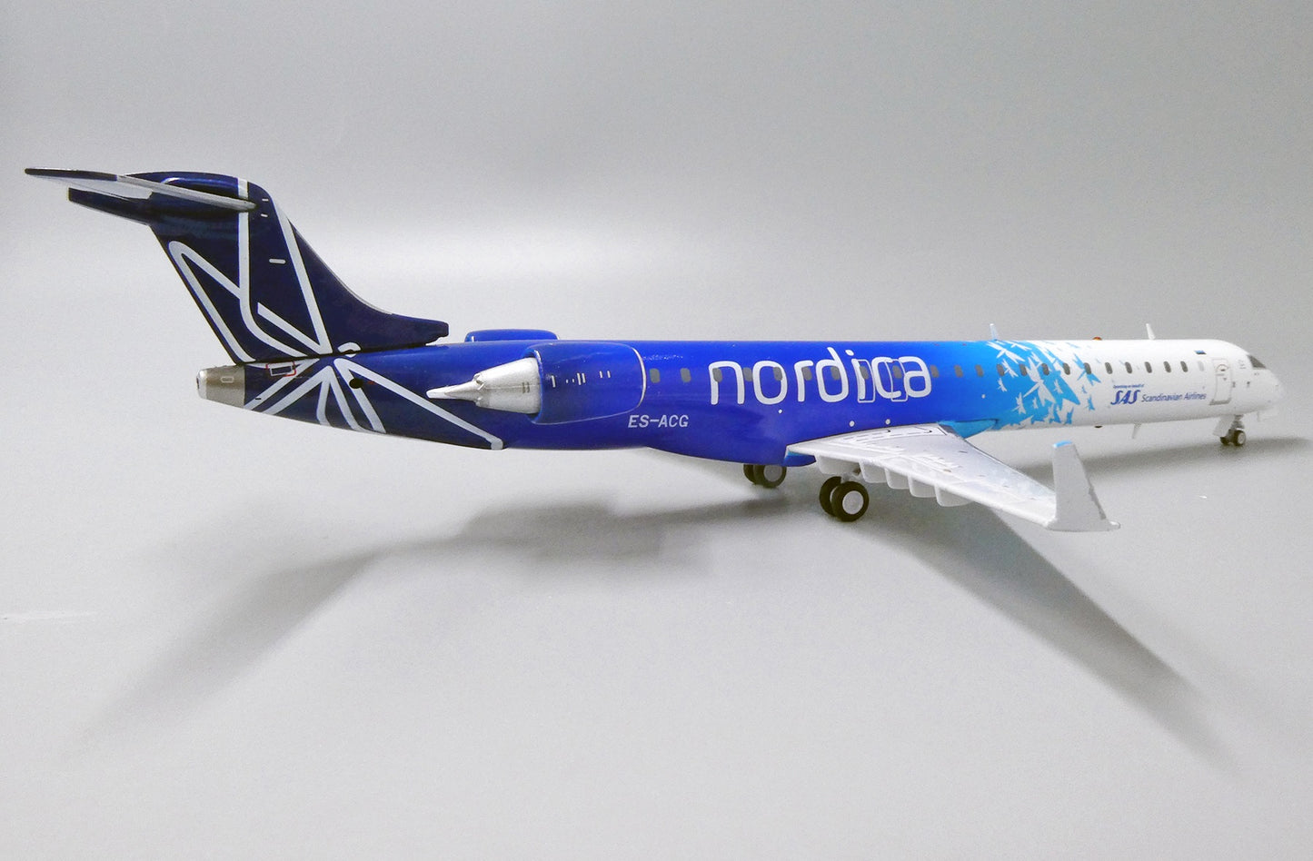 JC WINGS CRJ-900 SCANDINAVIAN AIRLINES (SAS) "NORDICA LIVERY" REG: ES-ACG
