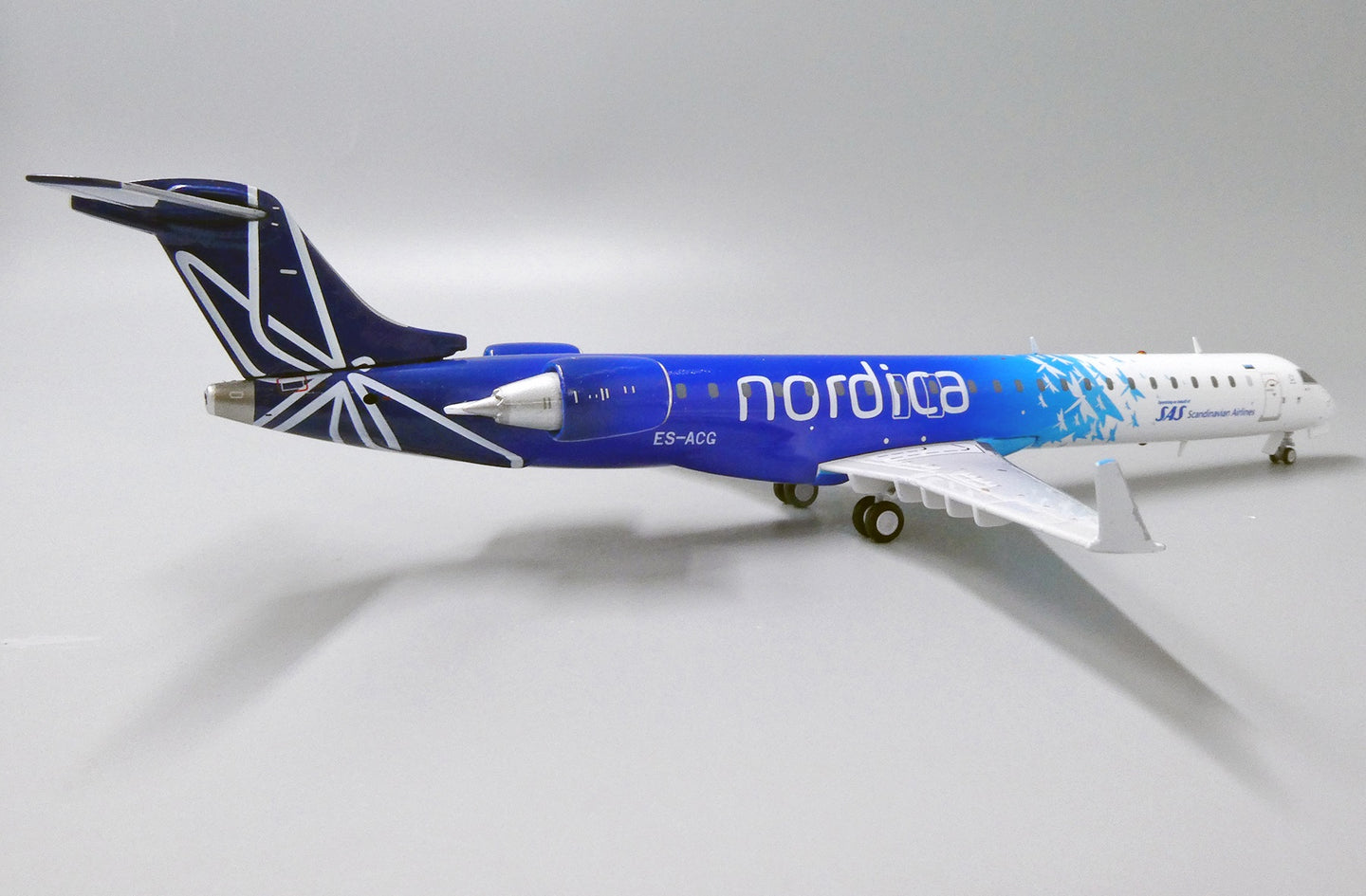 JC WINGS CRJ-900 SCANDINAVIAN AIRLINES (SAS) "NORDICA LIVERY" REG: ES-ACG
