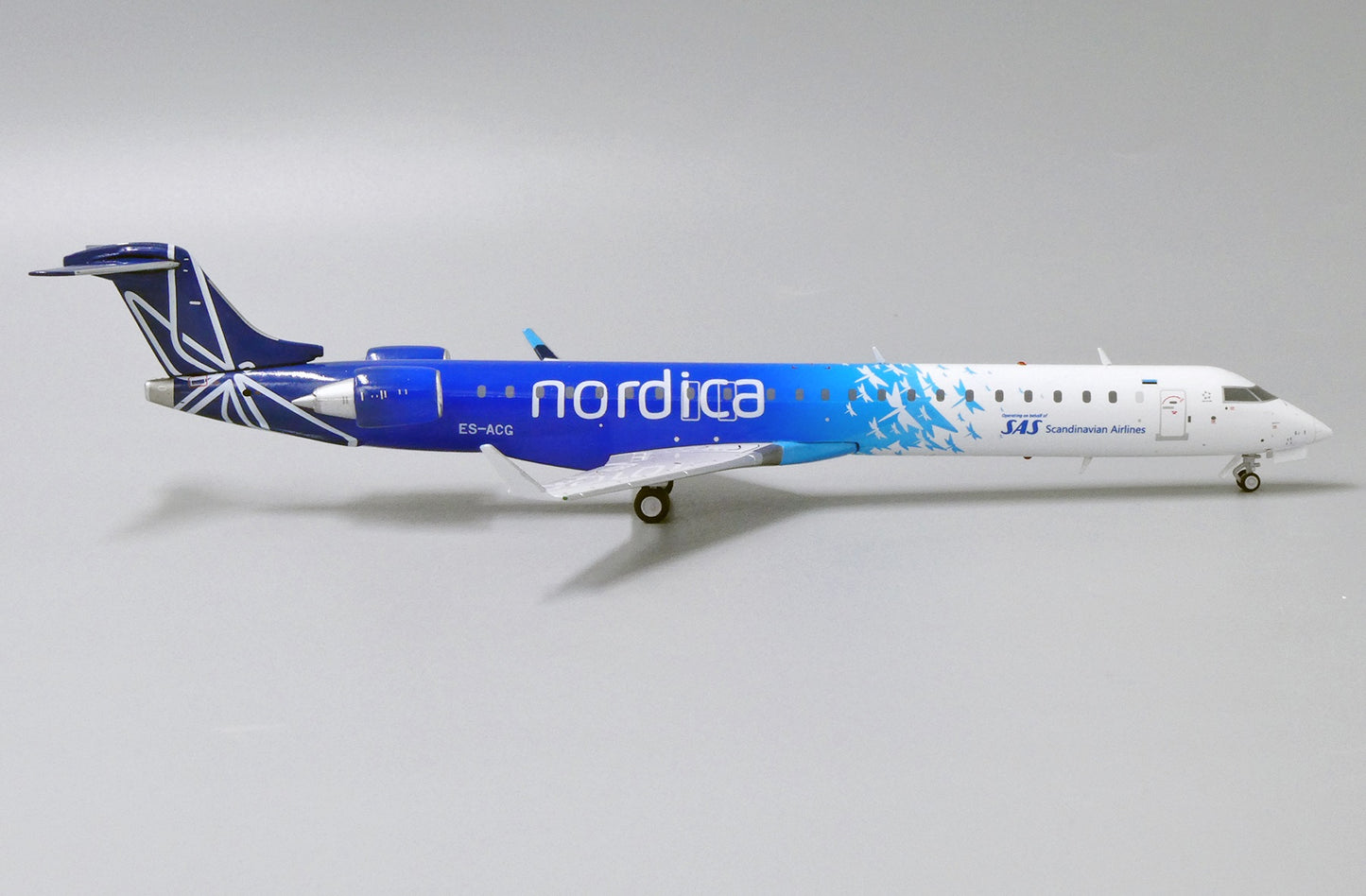 JC WINGS CRJ-900 SCANDINAVIAN AIRLINES (SAS) "NORDICA LIVERY" REG: ES-ACG