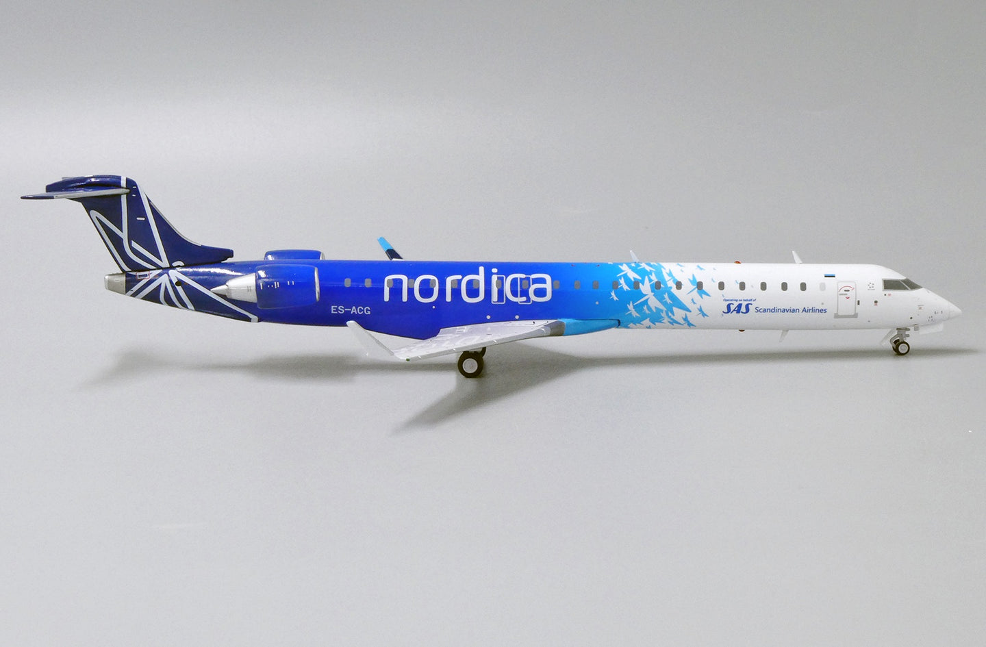 JC WINGS CRJ-900 SCANDINAVIAN AIRLINES (SAS) "NORDICA LIVERY" REG: ES-ACG