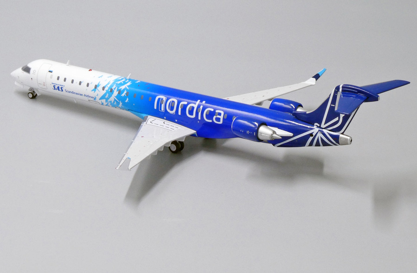 JC WINGS CRJ-900 SCANDINAVIAN AIRLINES (SAS) "NORDICA LIVERY" REG: ES-ACG