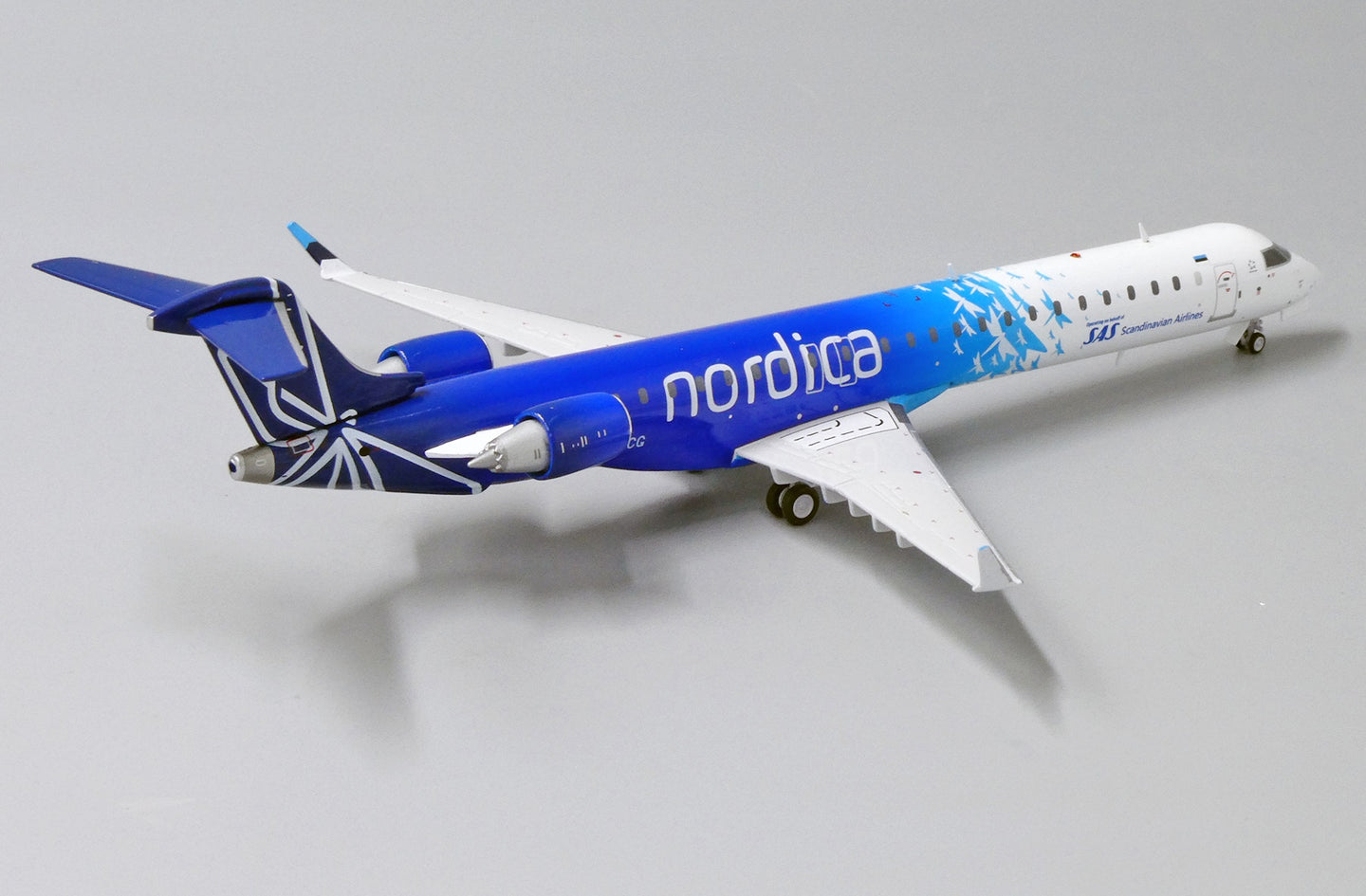 JC WINGS CRJ-900 SCANDINAVIAN AIRLINES (SAS) "NORDICA LIVERY" REG: ES-ACG