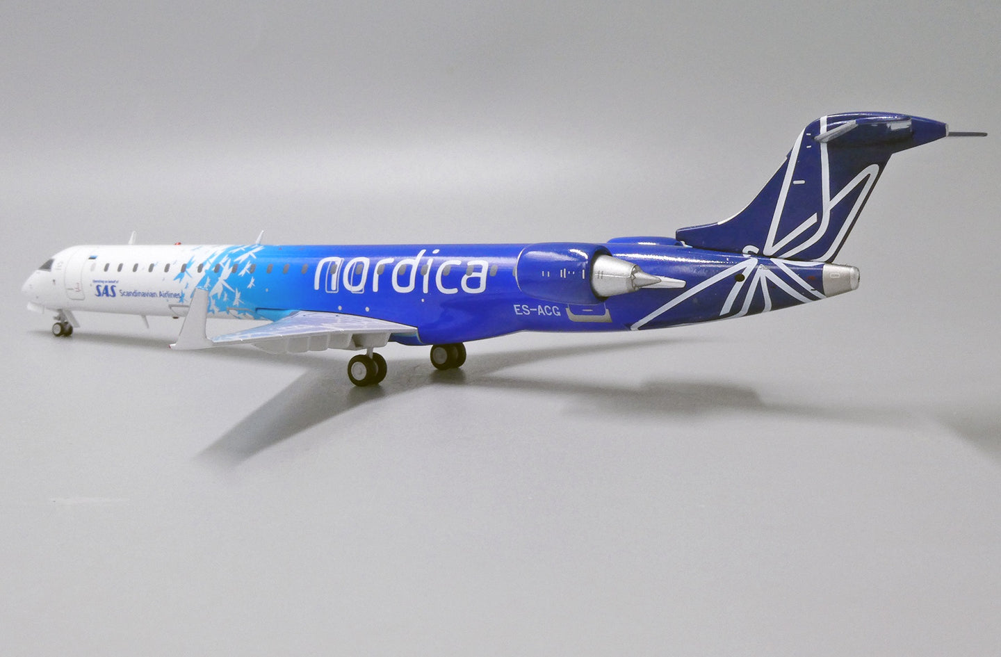 JC WINGS CRJ-900 SCANDINAVIAN AIRLINES (SAS) "NORDICA LIVERY" REG: ES-ACG