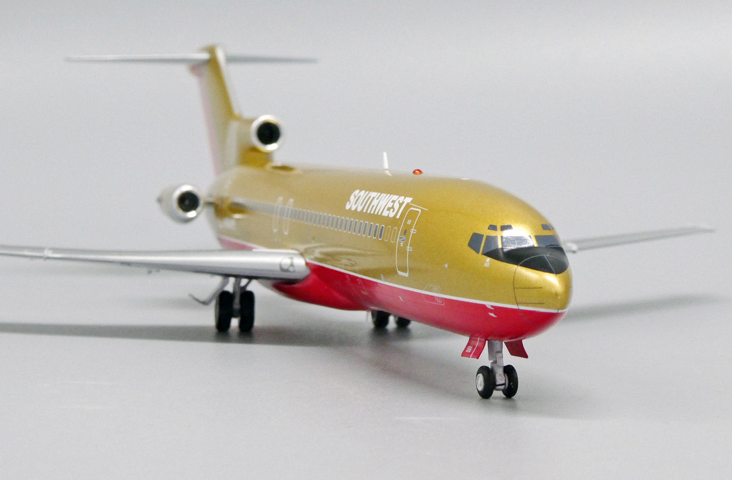JCWINGS B727-200 SOUTHWEST AIRLINES "DESERT GOLD" REG: N566PE