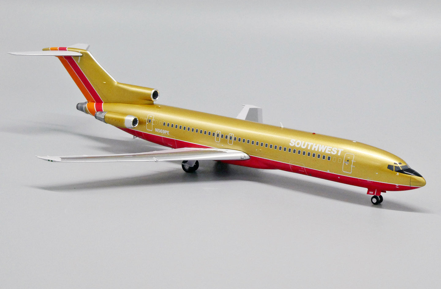 JC WINGS B727-200 SOUTHWEST AIRLINES REG: N569PE
