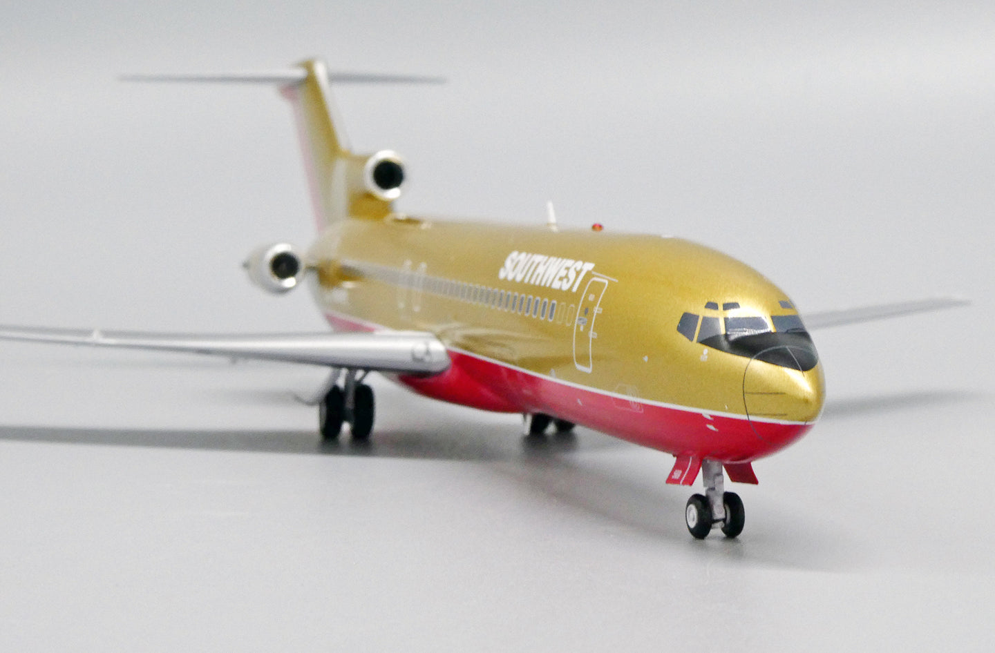 JC WINGS B727-200 SOUTHWEST AIRLINES REG: N569PE