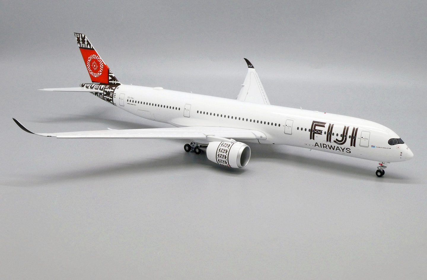 JC WINGS A350-900XWB FIJI AIRWAYS (FLAPS DOWN) REG: DQ-FAJ