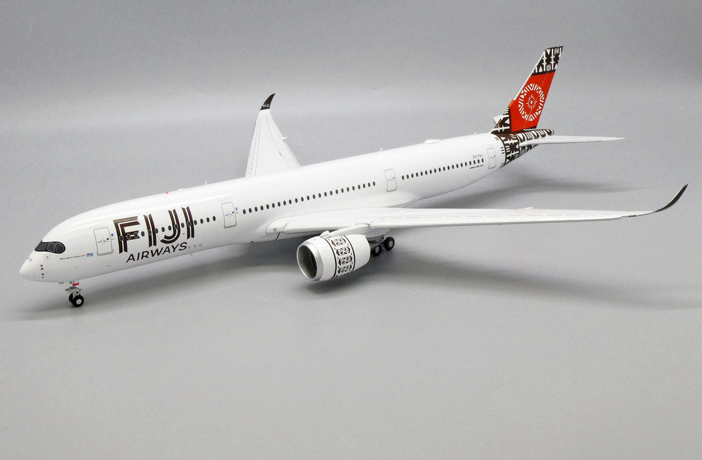 JC WINGS A350-900XWB FIJI AIRWAYS (FLAPS DOWN) REG: DQ-FAJ