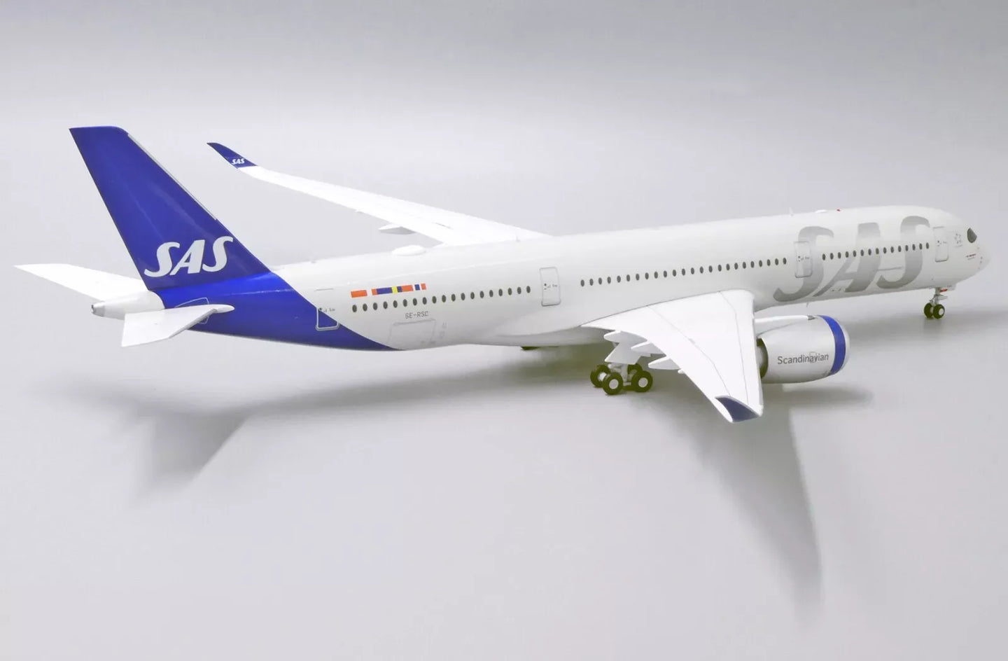 JC WINGS A350-900XWB SAS SCANDINAVIAN AIRLINES REG: SE-RSC