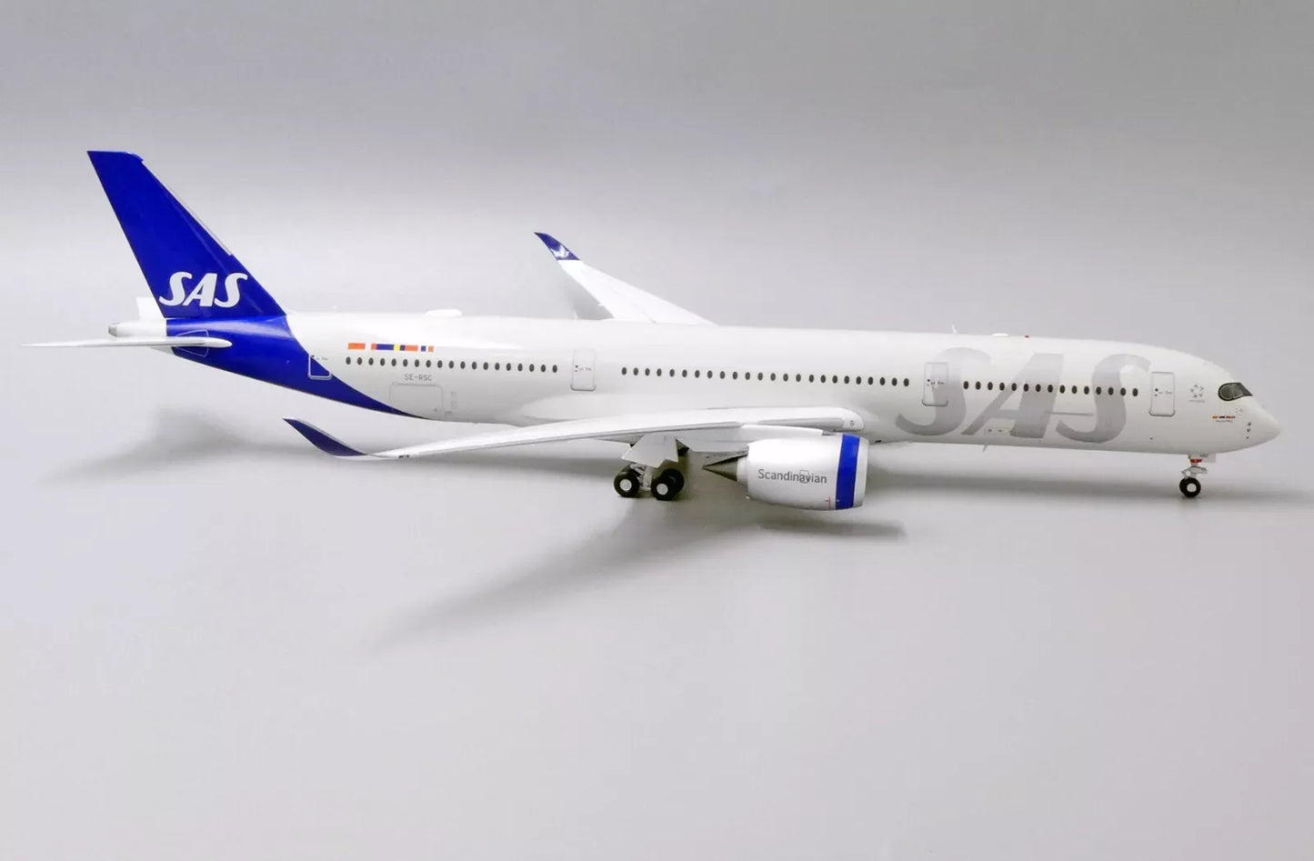 JC WINGS A350-900XWB SAS SCANDINAVIAN AIRLINES REG: SE-RSC