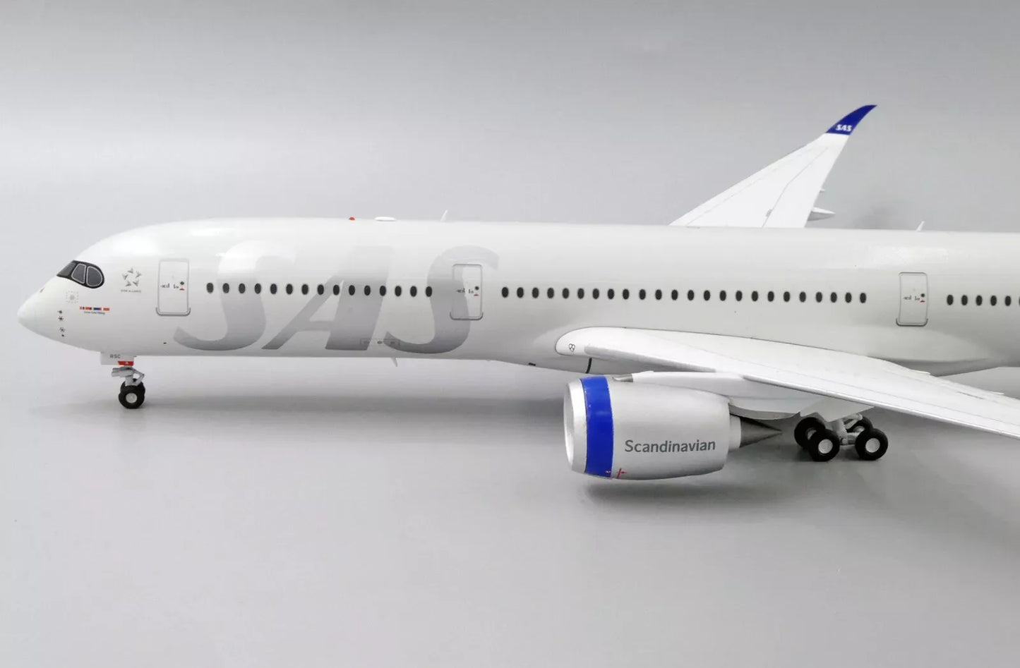 JC WINGS A350-900XWB SAS SCANDINAVIAN AIRLINES REG: SE-RSC