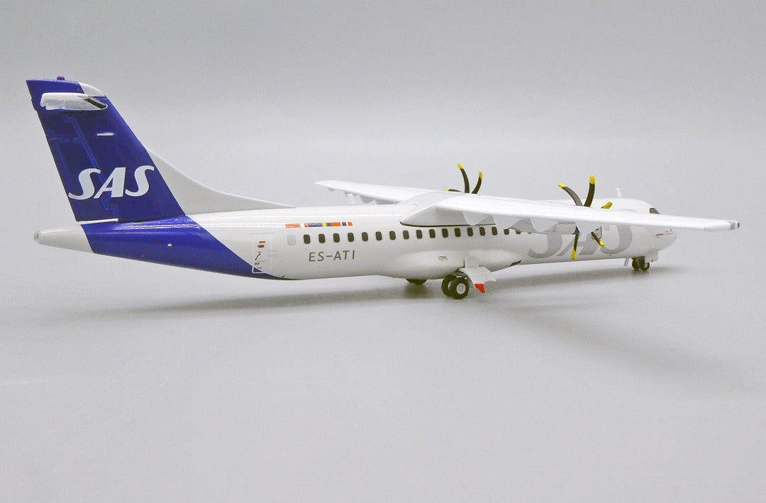 JCWINGS SCANDINAVIAN AIRLINES ATR72-600 REG: ES-ATI