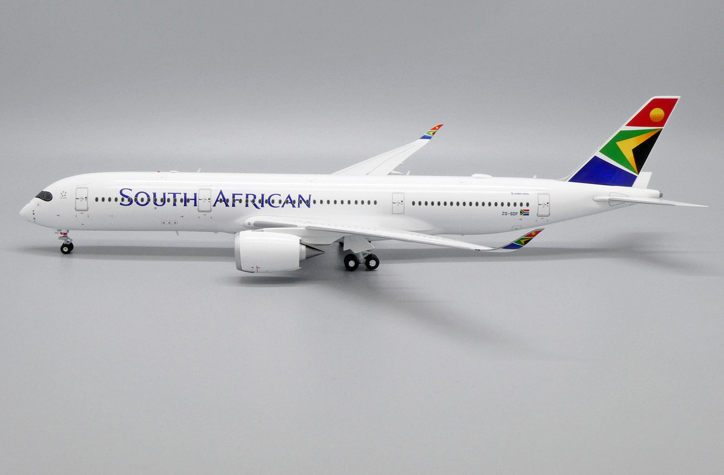 JC WINGS A350-900XWB SOUTH AFRICAN AIRWAYS REG: ZS-SDF