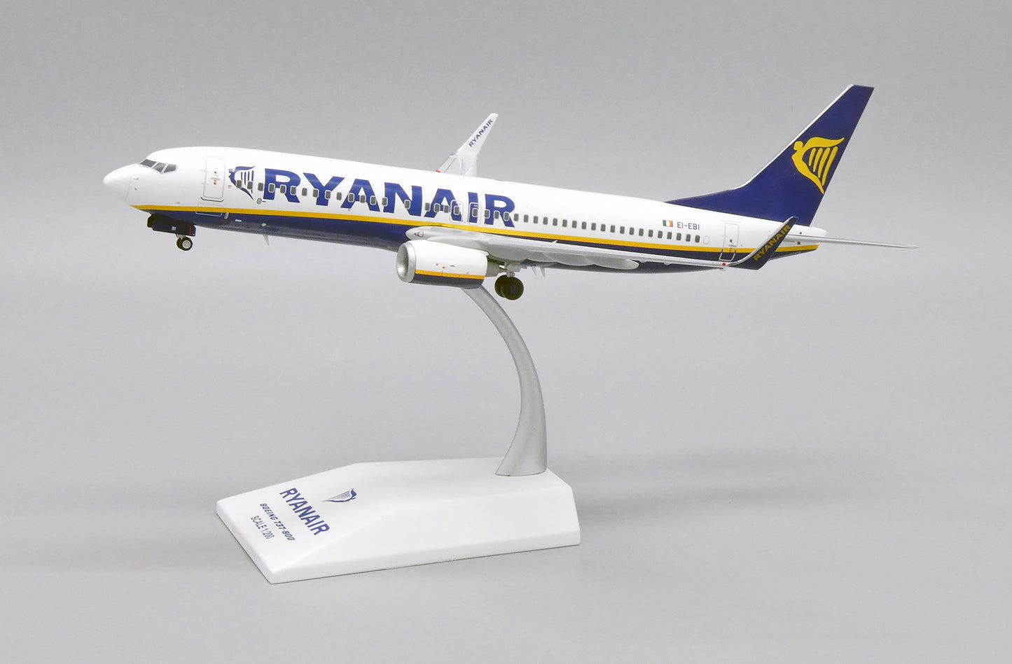 JC WINGS B737-800 RYANAIR REG: EI-EBI