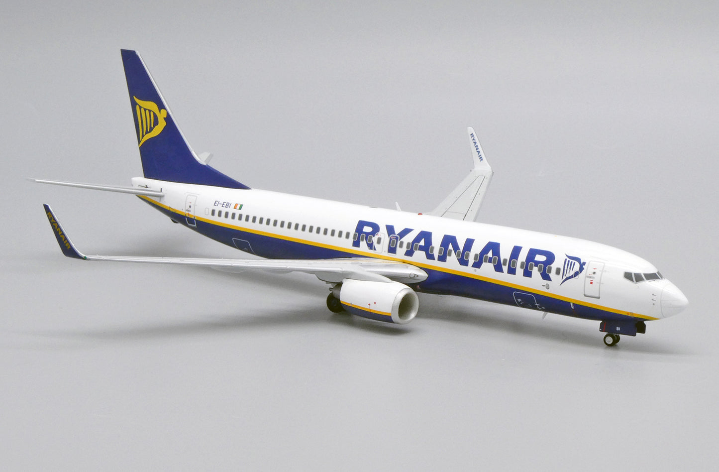 JC WINGS B737-800 RYANAIR REG: EI-EBI