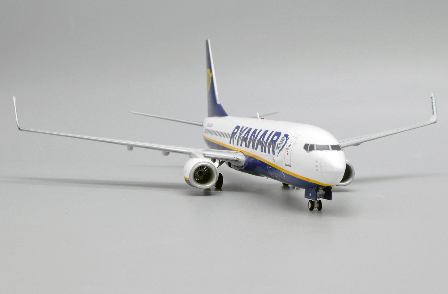 JC WINGS B737-800 RYANAIR REG: EI-EBI