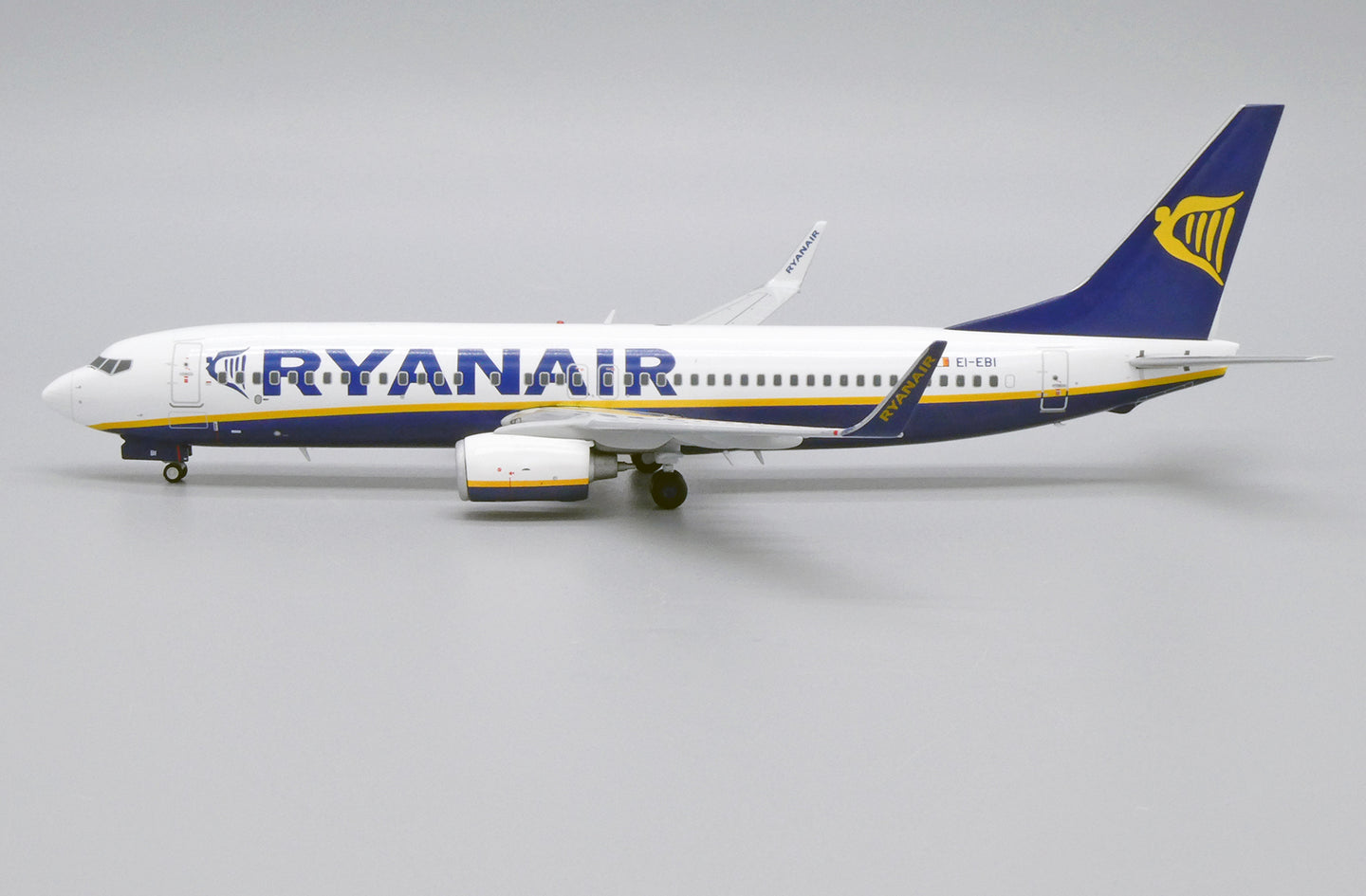 JC WINGS B737-800 RYANAIR REG: EI-EBI