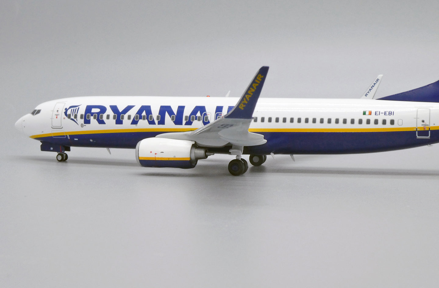 JC WINGS B737-800 RYANAIR REG: EI-EBI