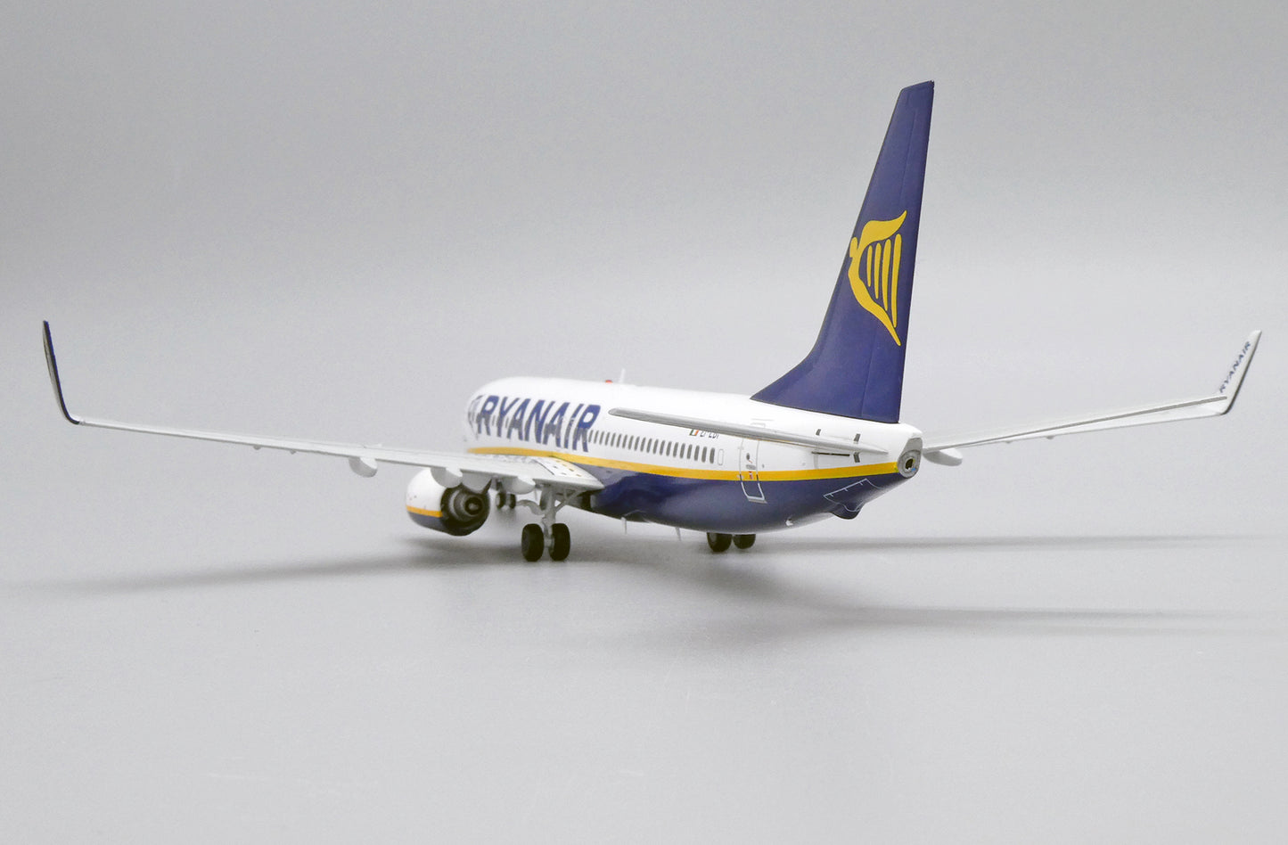 JC WINGS B737-800 RYANAIR REG: EI-EBI