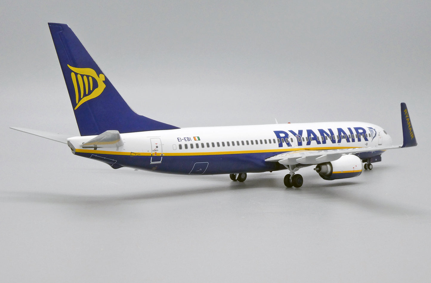 JC WINGS B737-800 RYANAIR REG: EI-EBI