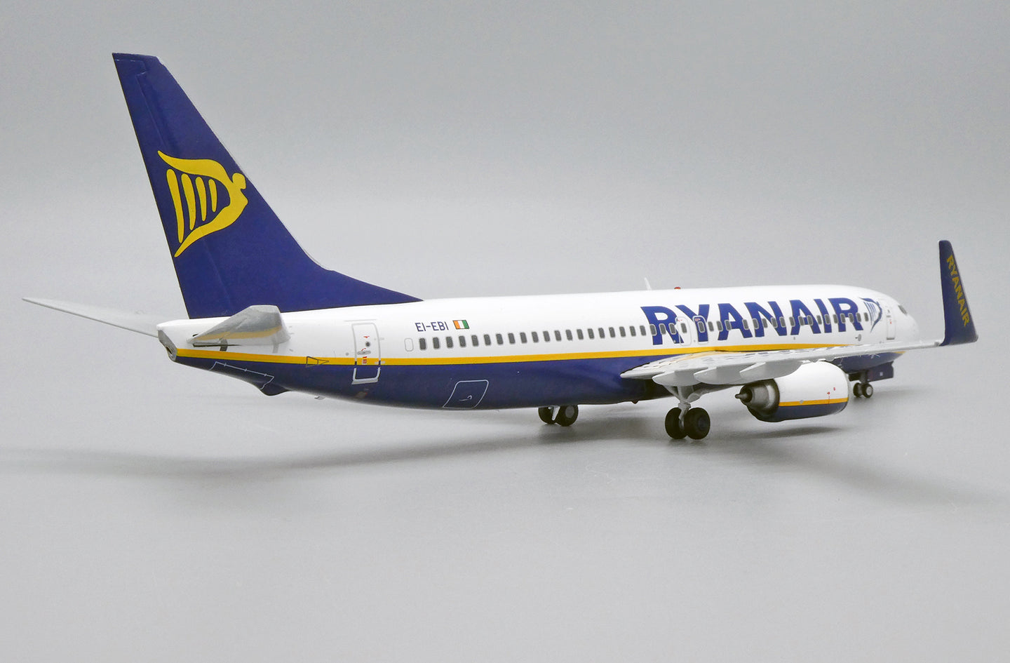 JC WINGS B737-800 RYANAIR REG: EI-EBI
