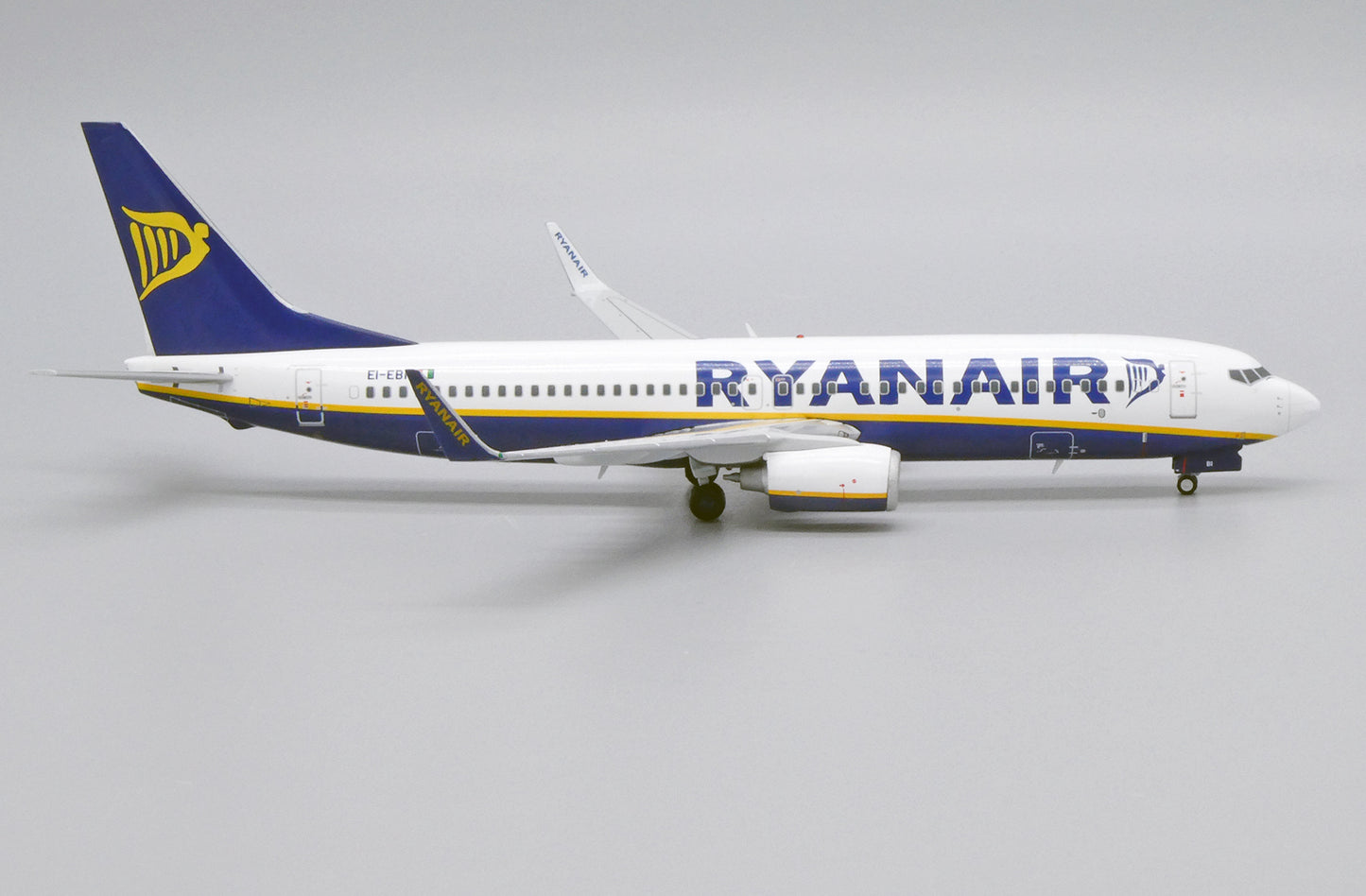 JC WINGS B737-800 RYANAIR REG: EI-EBI