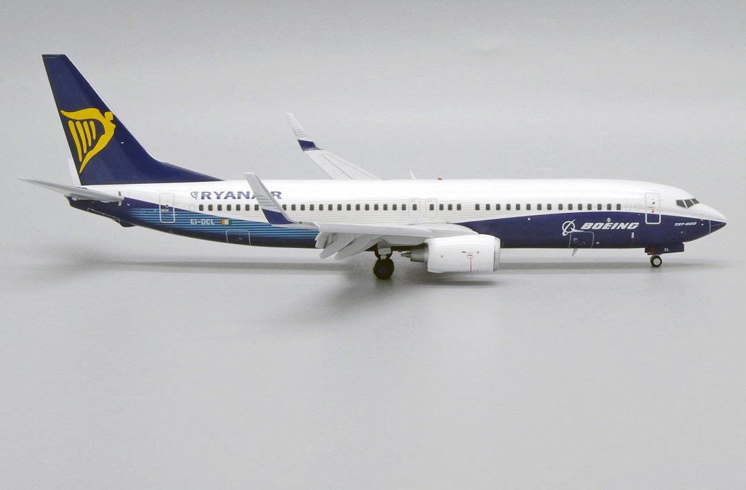 JC WINGS B737-800 RYANAIR "BOEING HOUSE COLOURS" (FLAPS DOWN) REG: EI-DCL