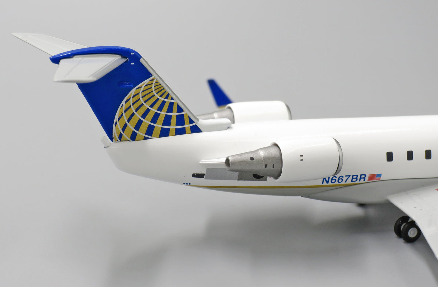 JC WINGS CRJ-200ER CONTINENTAL EXPRESS / CHAUTAUQUA AIRLINES REG: N667BR