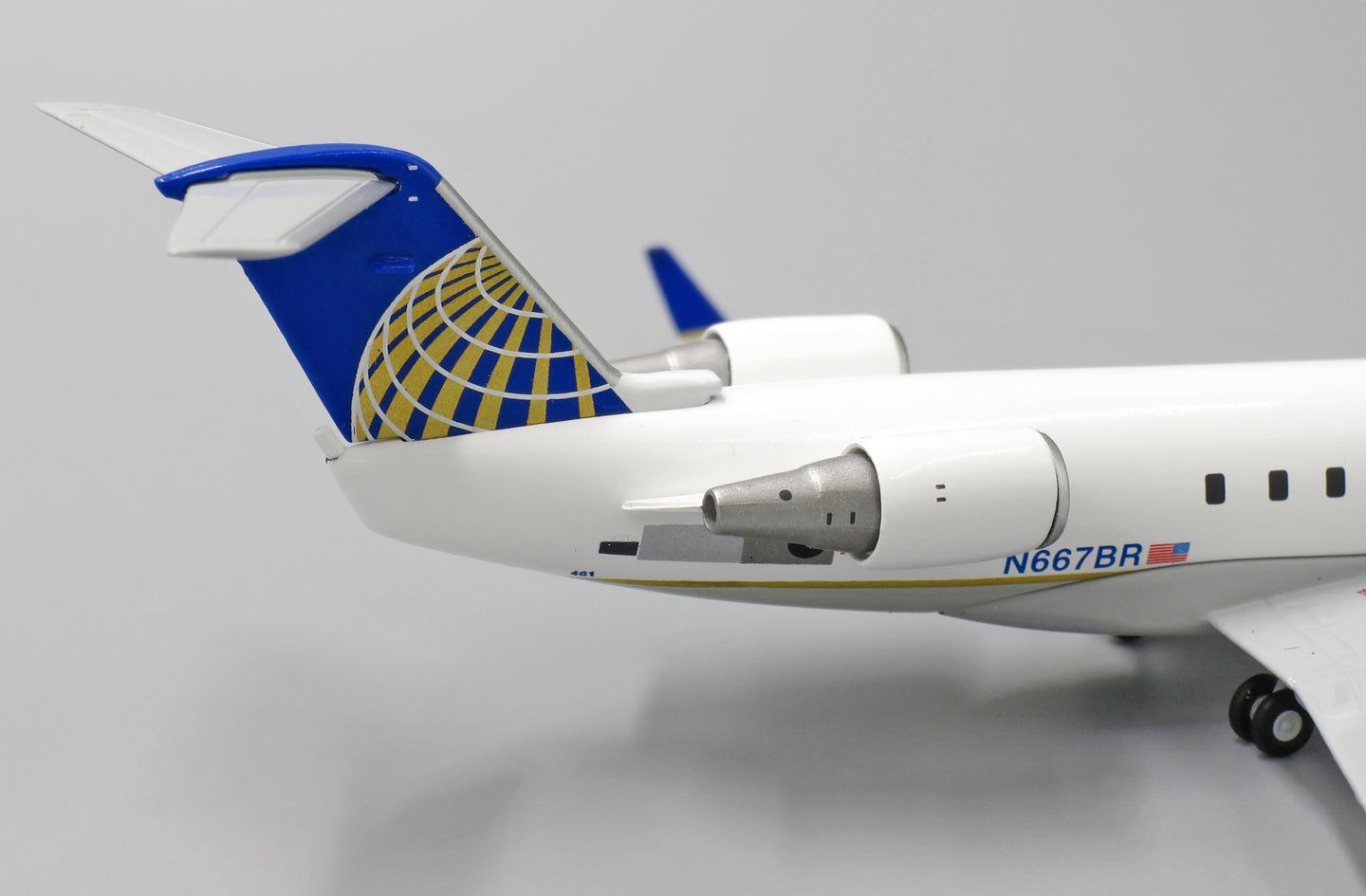 JC WINGS CRJ-200ER CONTINENTAL EXPRESS / CHAUTAUQUA AIRLINES REG: N667BR