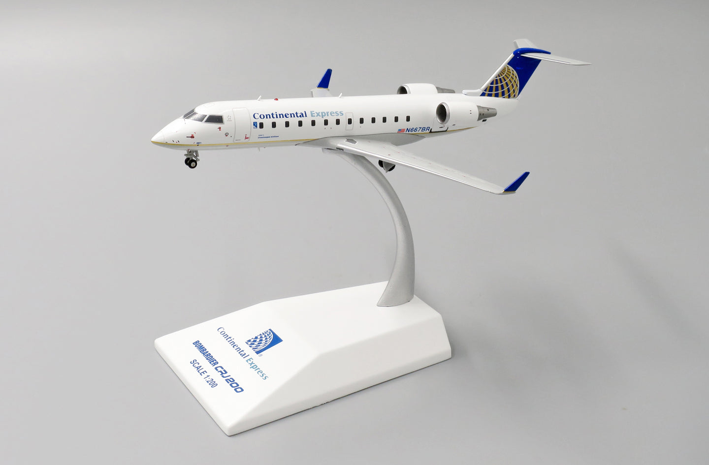 JC WINGS CRJ-200ER CONTINENTAL EXPRESS / CHAUTAUQUA AIRLINES REG: N667BR