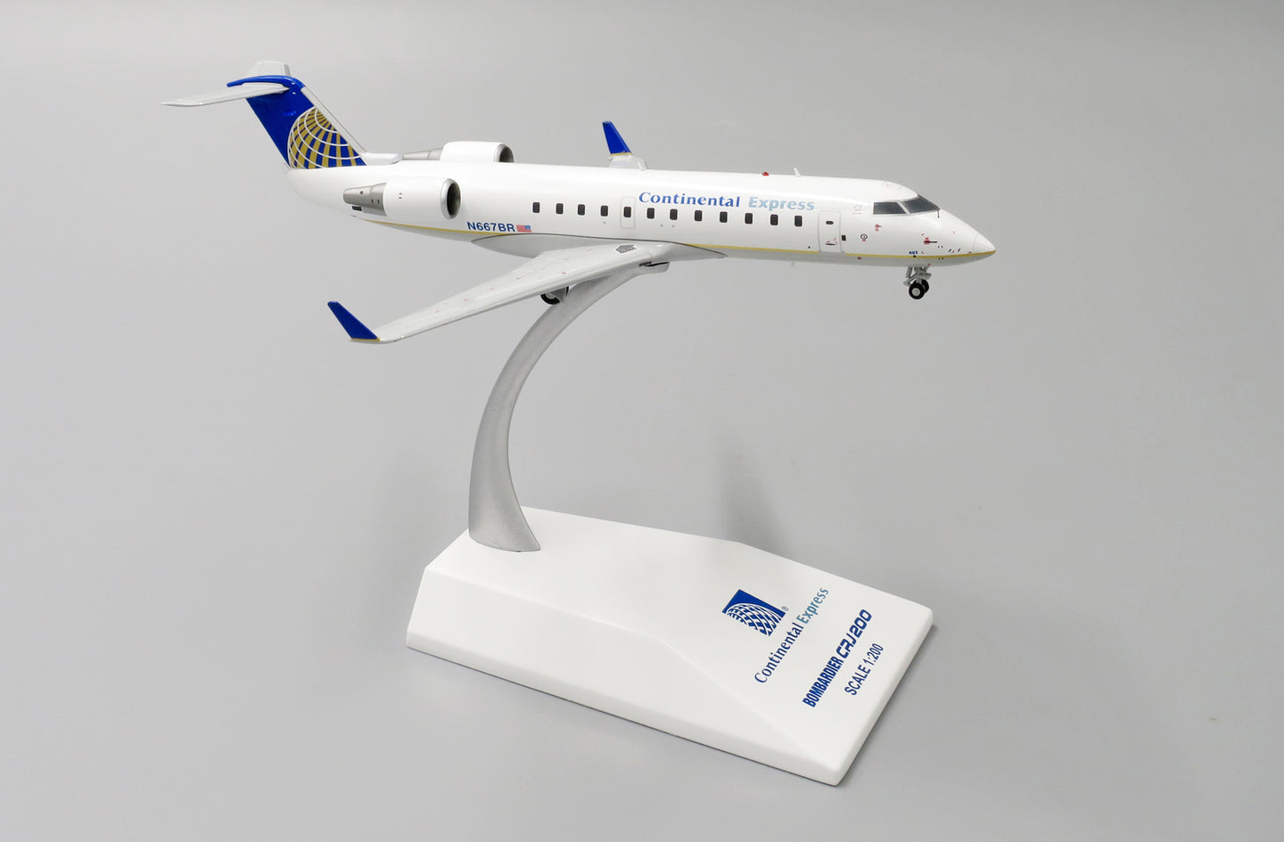 JC WINGS CRJ-200ER CONTINENTAL EXPRESS / CHAUTAUQUA AIRLINES REG: N667BR