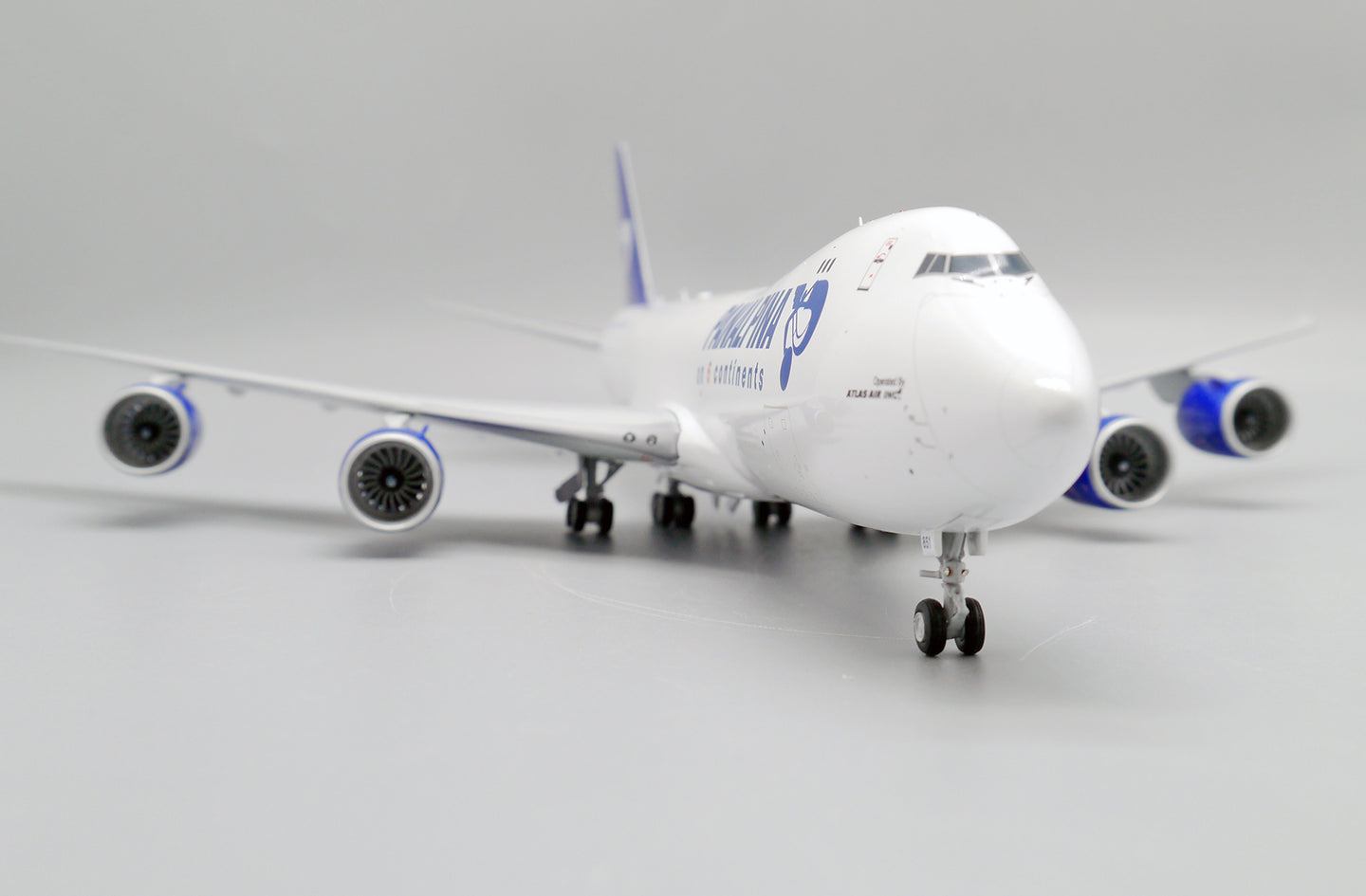 JC WINGS B747-8F PANALPINA REG: N851GT
