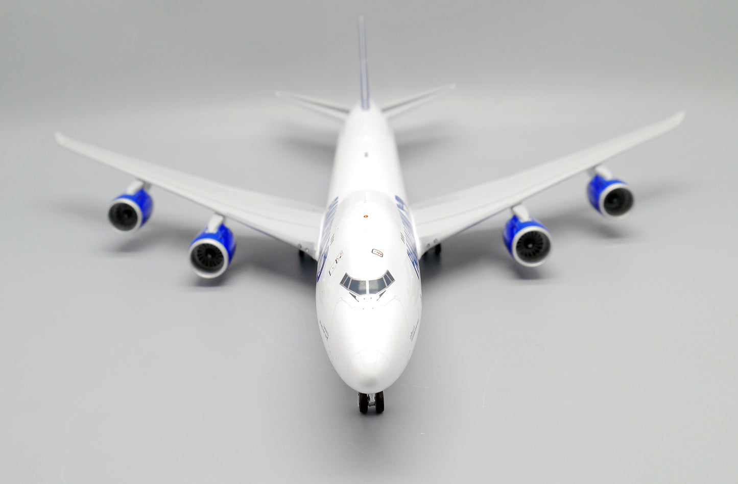 JC WINGS B747-8F PANALPINA REG: N851GT