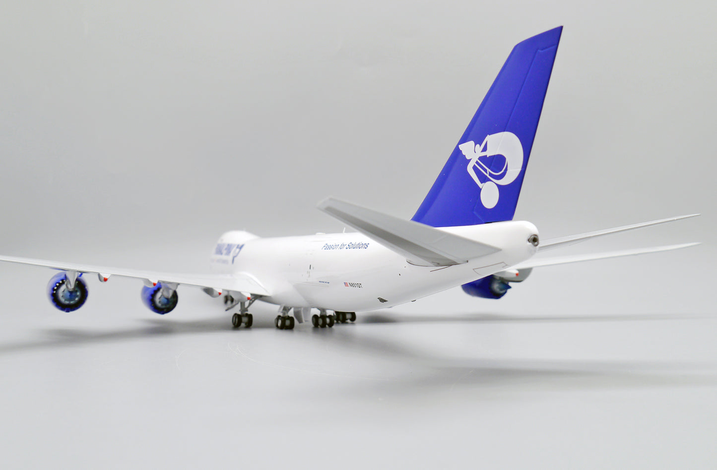 JC WINGS B747-8F PANALPINA REG: N851GT