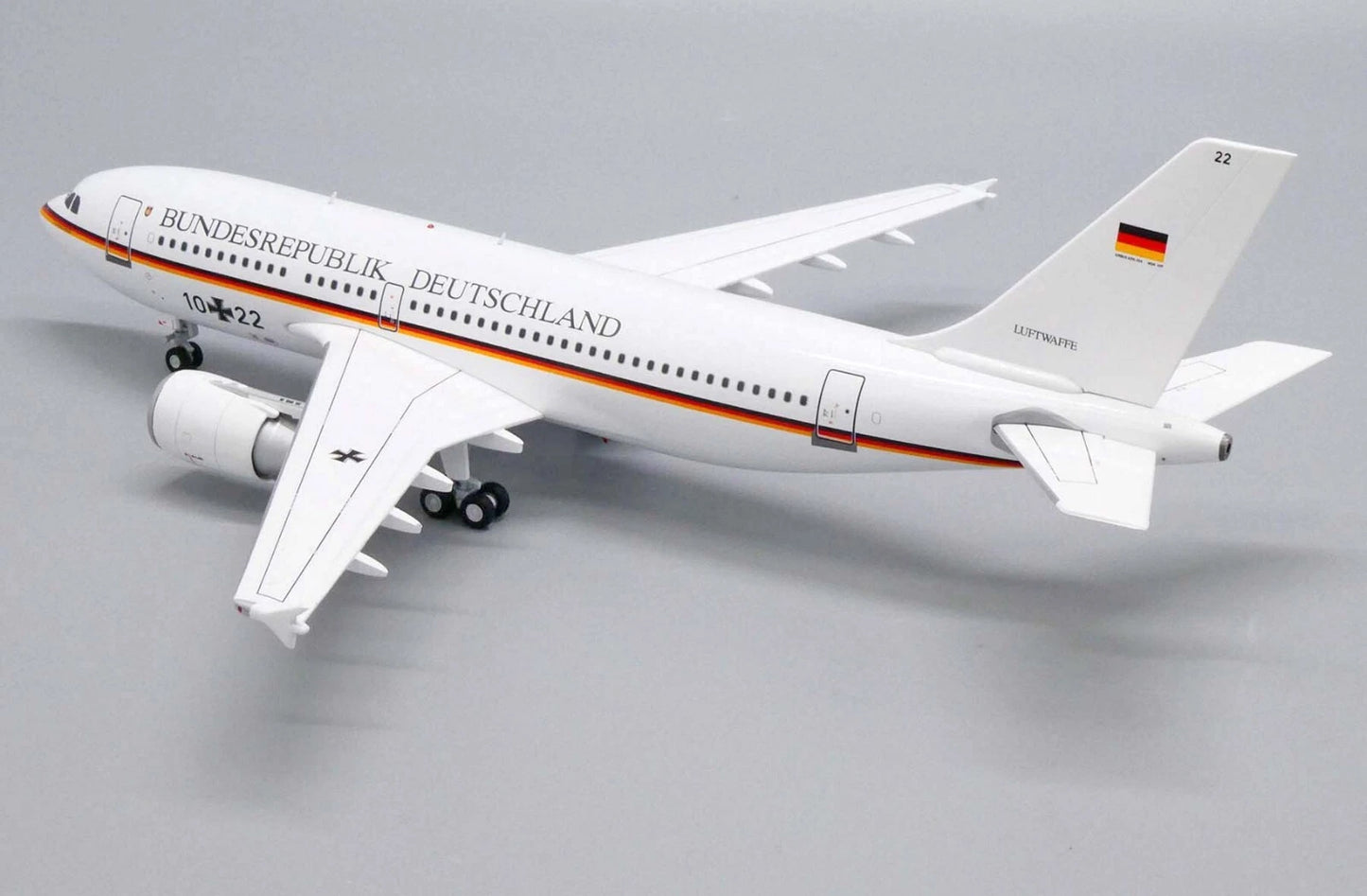 JC WINGS A310-300 GERMAN AIR FORCE REG: 10 22