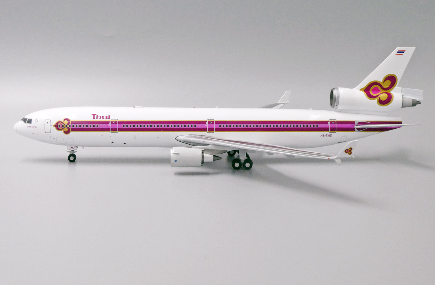 JC WINGS MD-11 THAI AIRWAYS "OLD COLOURS" REG: HS-TMD
