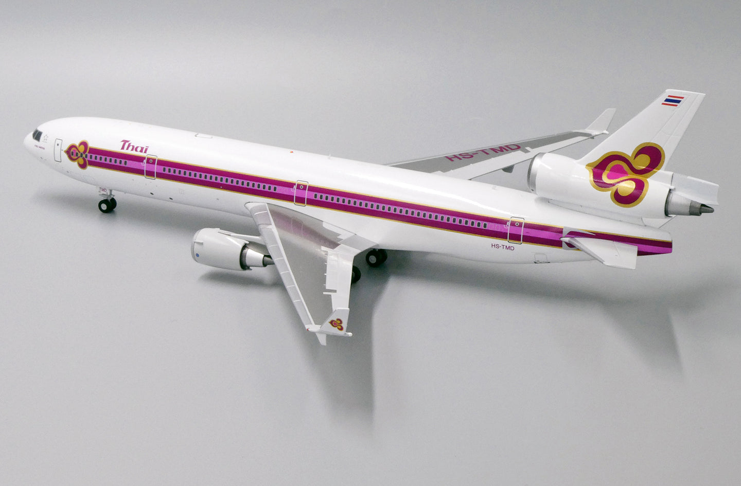 JC WINGS MD-11 THAI AIRWAYS "OLD COLOURS" REG: HS-TMD